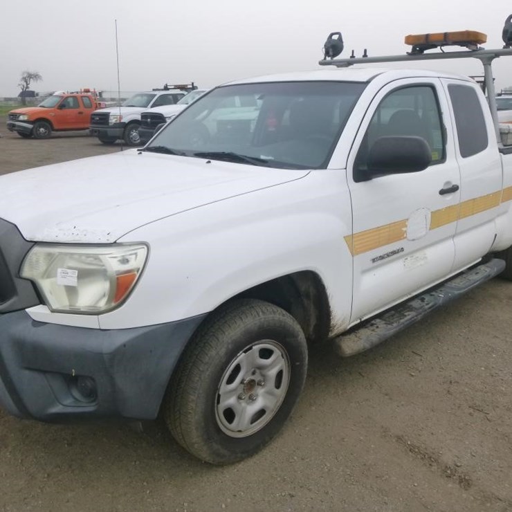 2013 TOYOTA TACOMA