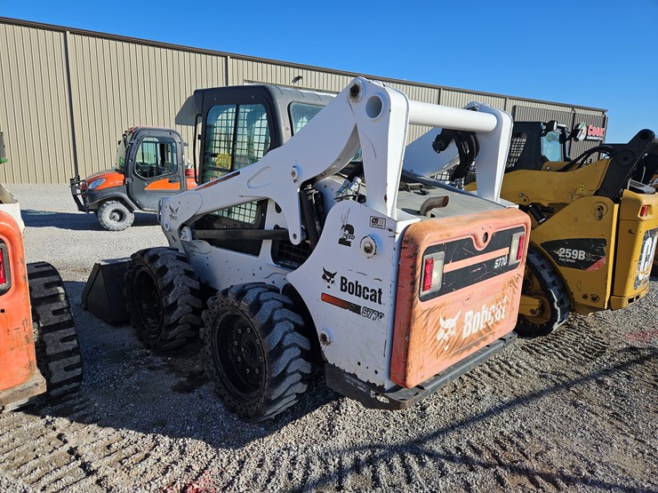 2015-bobcat-s770-image-20
