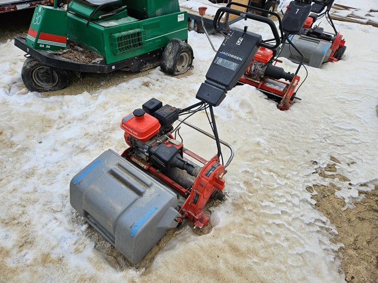 #104-•-jacobsen-walk-behind-greens-mower-image-1