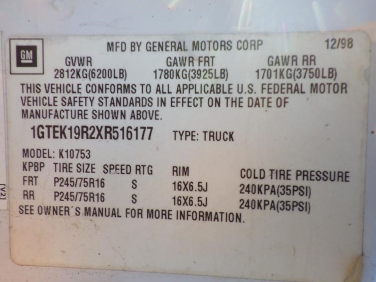 1999-gmc-1500-image-14