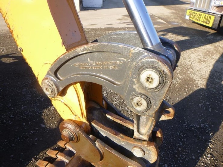 2018-case-580sn-image-27