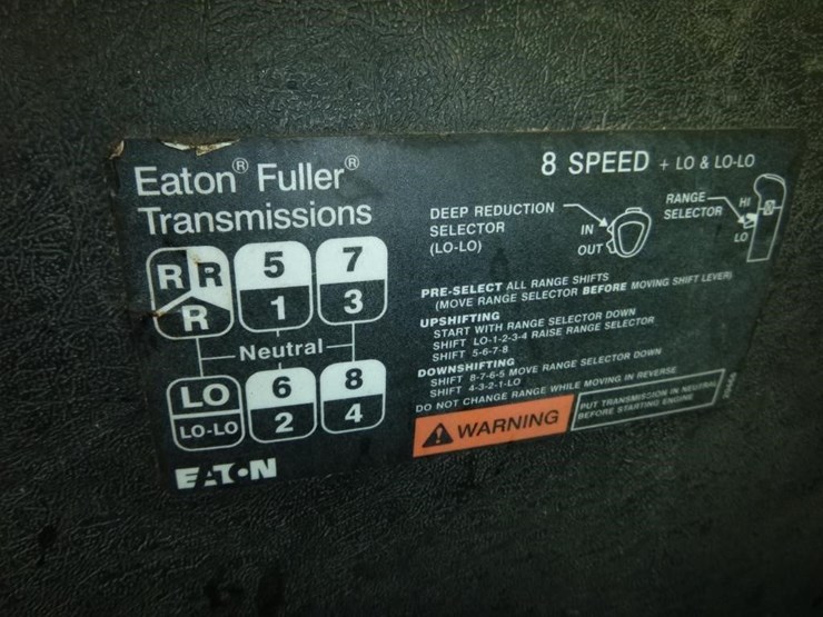 2004-international-7400-image-13