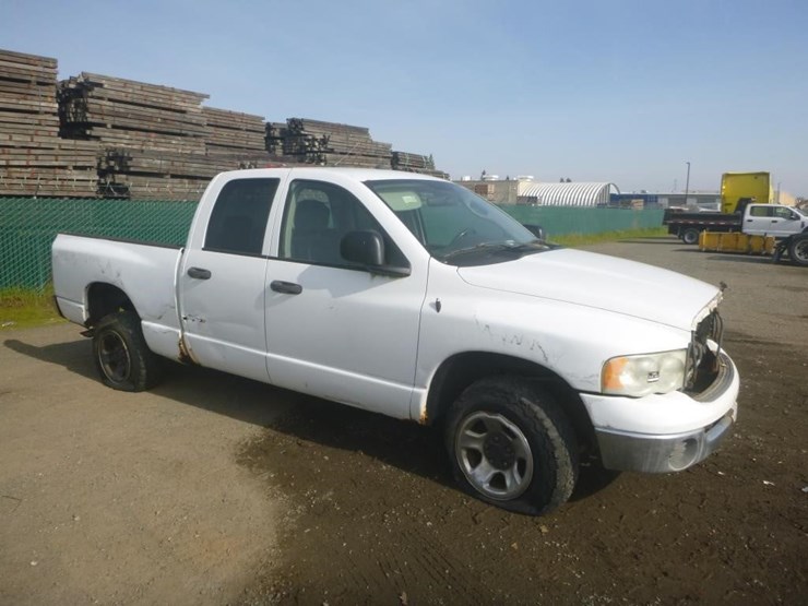 2005-dodge-1500-image-2