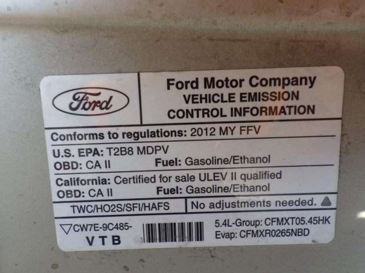 2012-ford-cargo-image-12