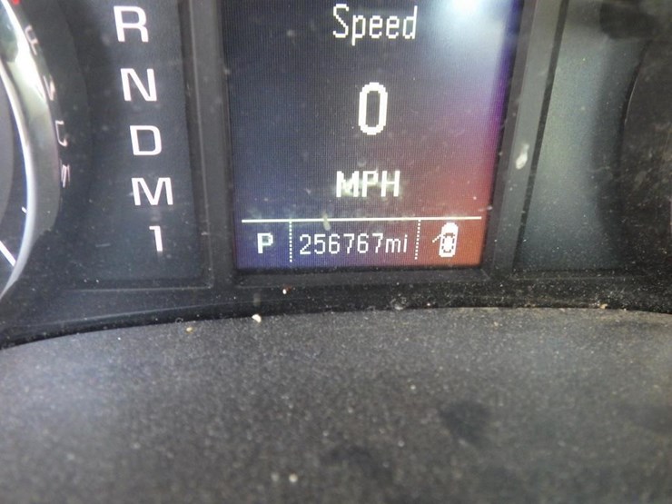 2016-chevrolet-2500hd-image-14