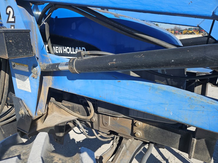 new-holland-ts110-image-7