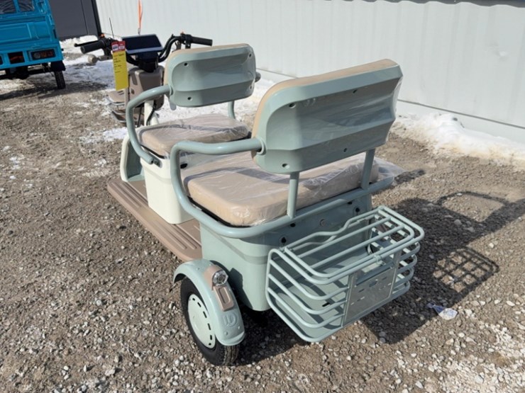 unused-ir-model-irgc40-high-end-golf-cart,-60-volt,-3-speed,-on-board-charger.-image-6