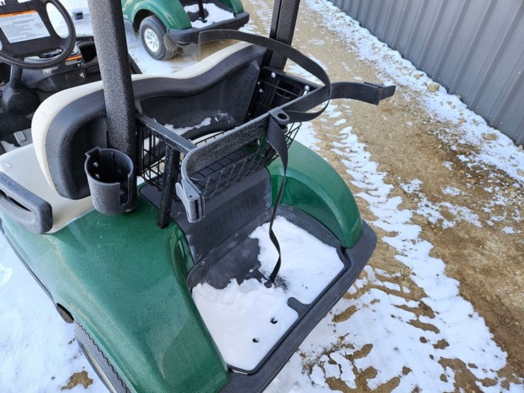 #170-•-yamaha-gas-golf-cart-image-9