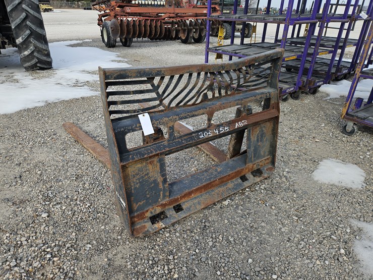 #205455-•-erskine-pallet-forks-image-2