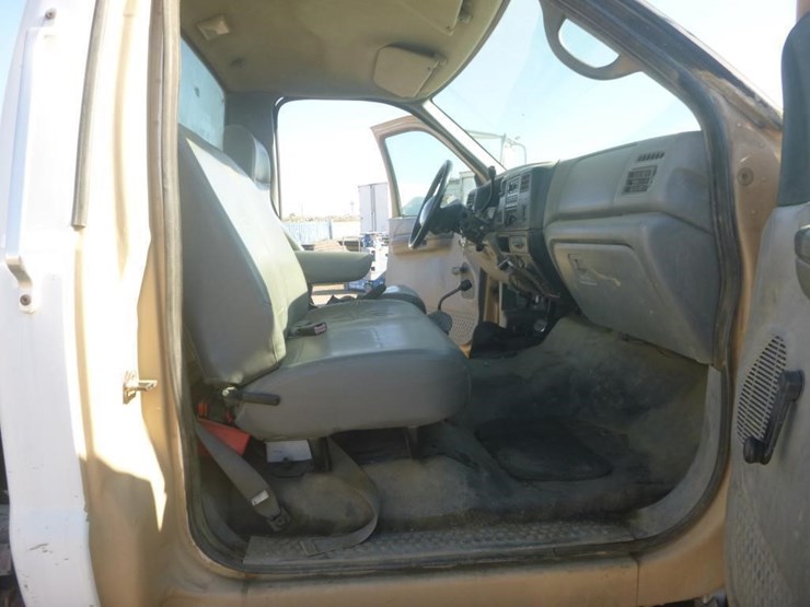 2007-ford-f650-image-13