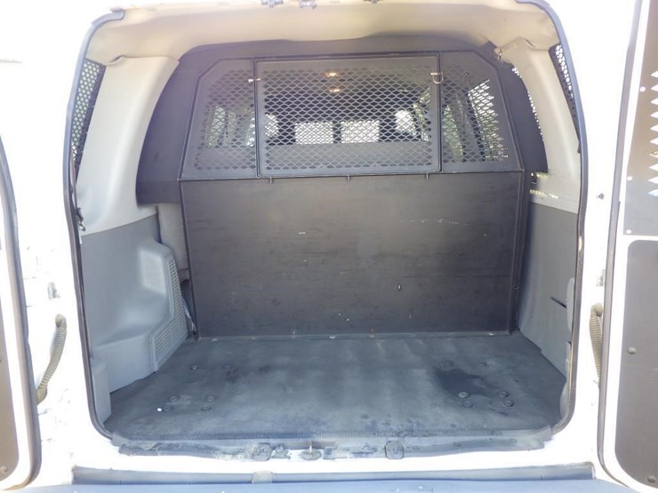 2006-ford-econoline-350-image-8