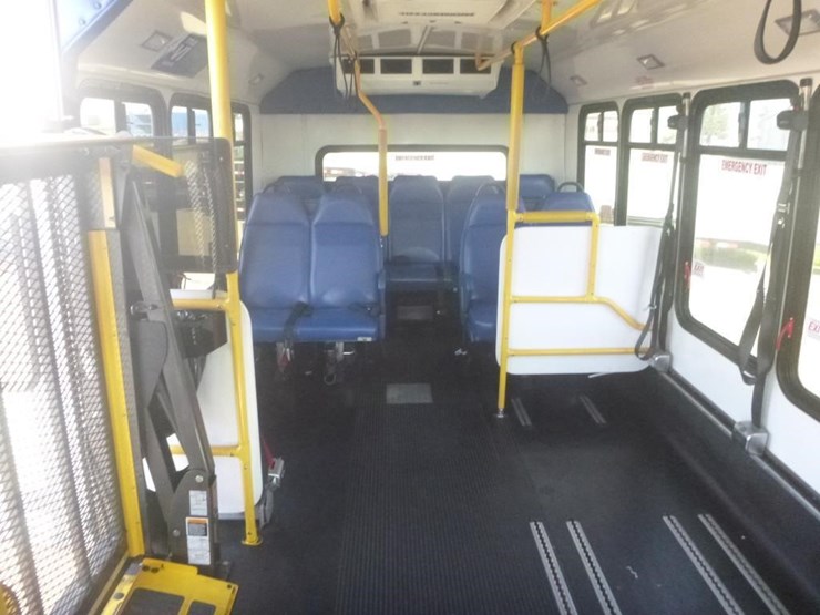 2014-ford-e450-image-7