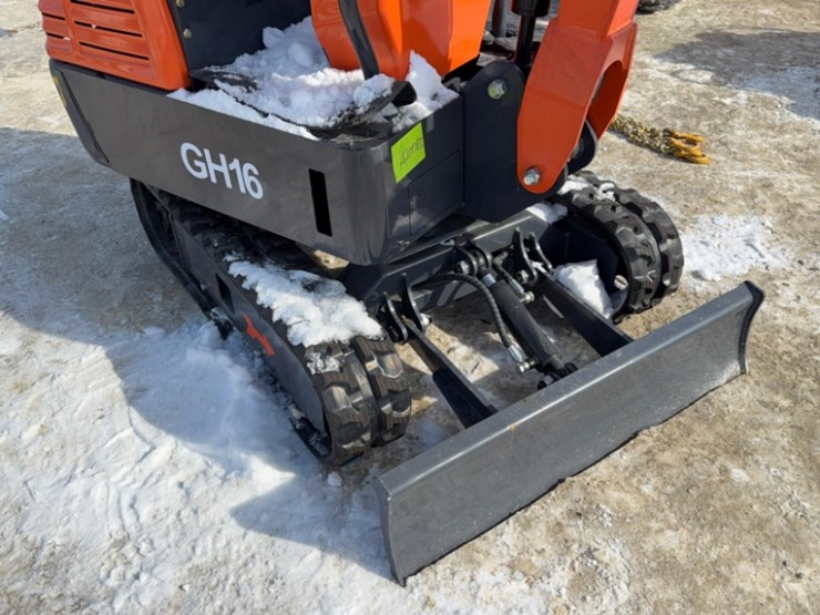 unused-aboss-model-gh16-mini-excavator,-pilot-controls,-13.5-hp-gas-engine,-16"-bucket,-sn2507059724-image-12