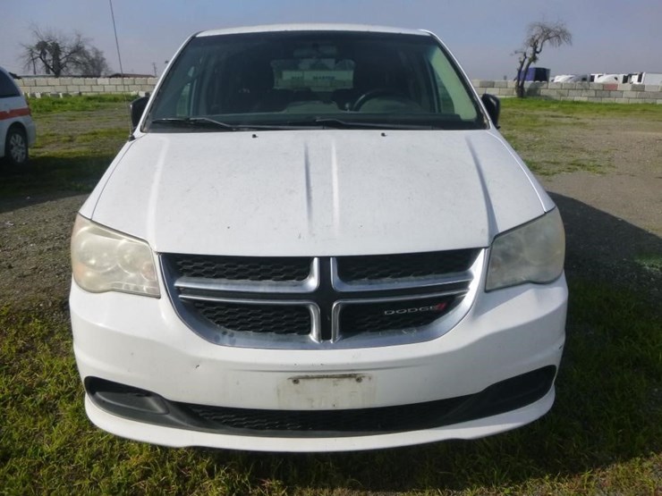 2014-dodge-grand-caravan-image-6