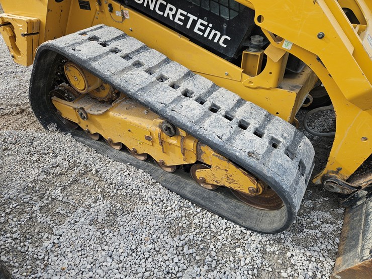 2022-caterpillar-279d3-image-14