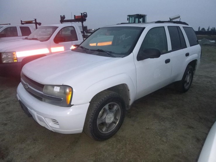 2007-chevrolet-trailblazer-image-1
