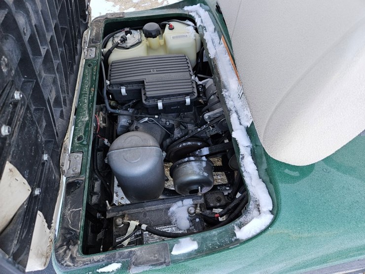 #170-•-yamaha-gas-golf-cart-image-12