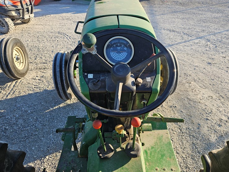 1983-john-deere-2550-image-11