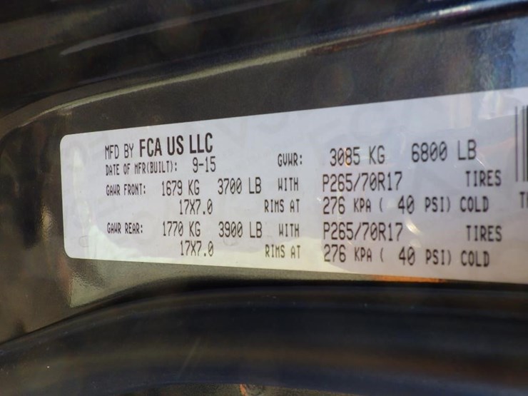 2016-dodge-1500-image-16