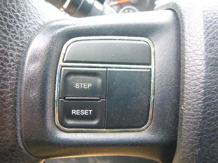 2014-dodge-grand-caravan-image-22