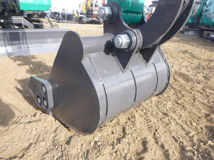 2025-agt-qk16r-hydraulic-excavator-image-10