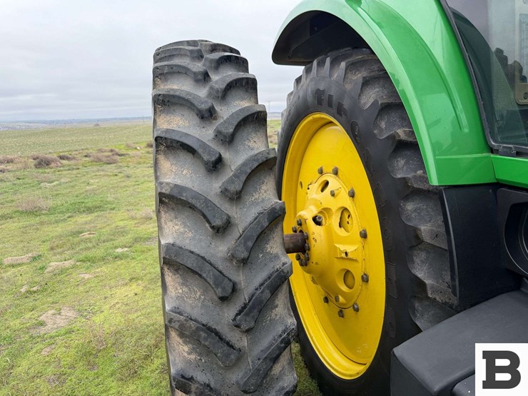 2006-john-deere-8330-image-64