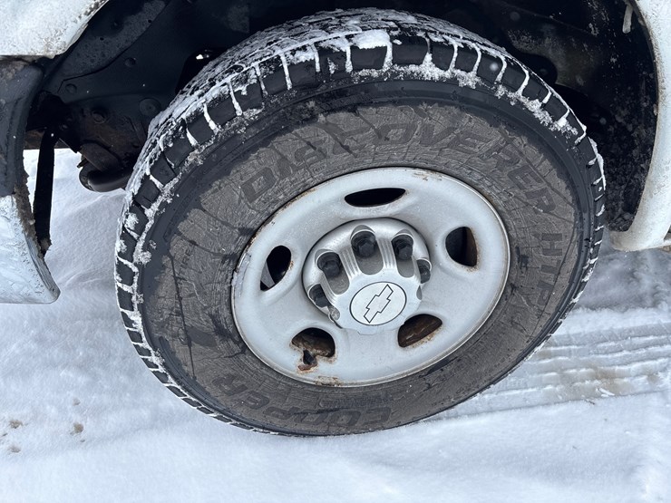 #1122-•-2015-chevrolet-express-van-image-21