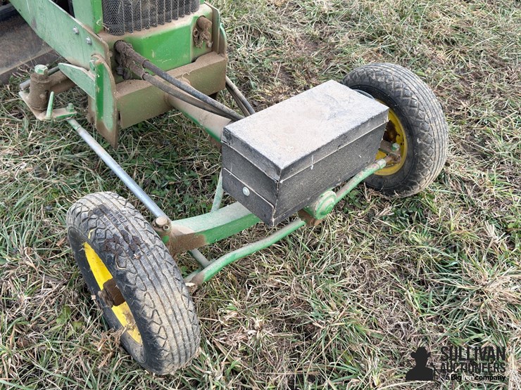 john-deere-140-image-10