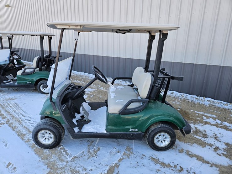 #172-•-yamaha-gas-golf-cart-image-2