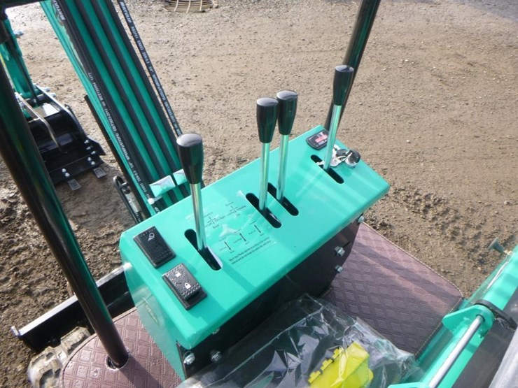 agt-mh12rx-hydraulic-excavator-image-21