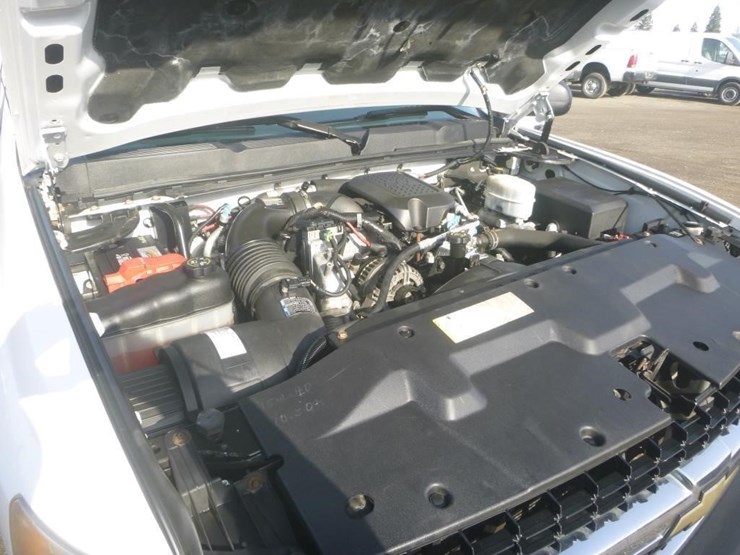 2009-chevrolet-2500-image-14