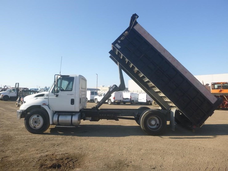 2012-international-durastar-4300-image-8