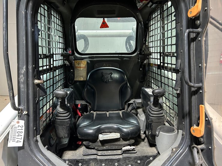 2022-bobcat-t870-image-19