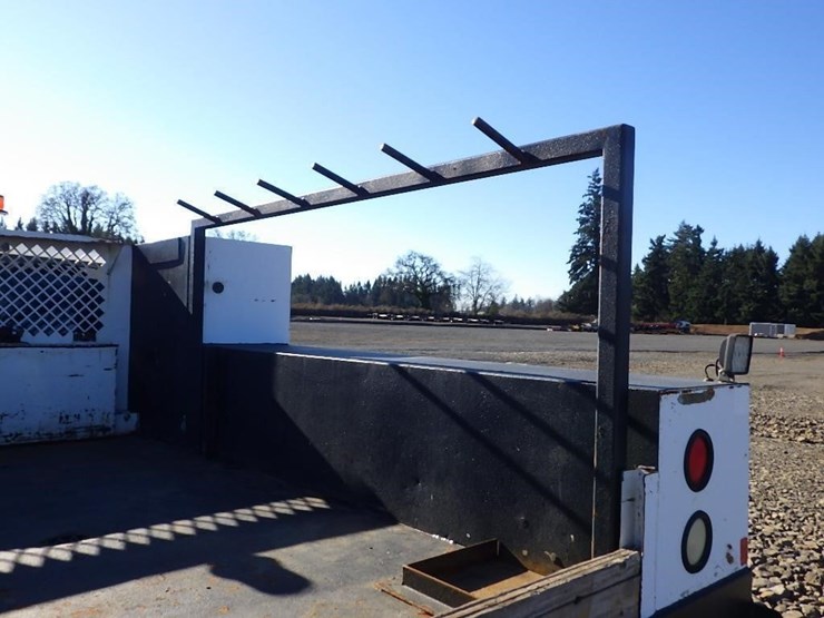 2006-ford-f550-image-10