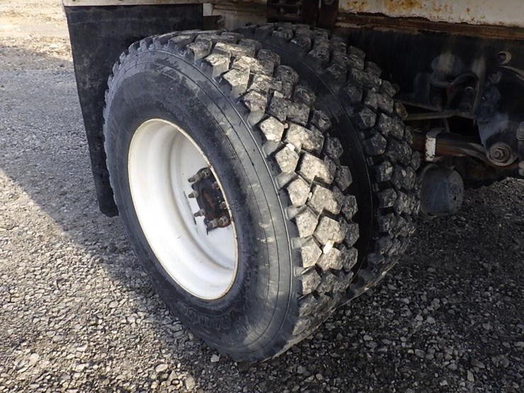 2017-freightliner-m2-s/a-water-truck-image-21