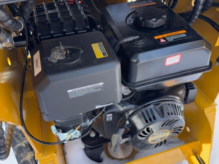 new-unused-2025-agt-model-mx-mrt14-mini-skid-steer,-13.5-hp-gas-engine,-aux.-hyd,-40"-bucket-image-8