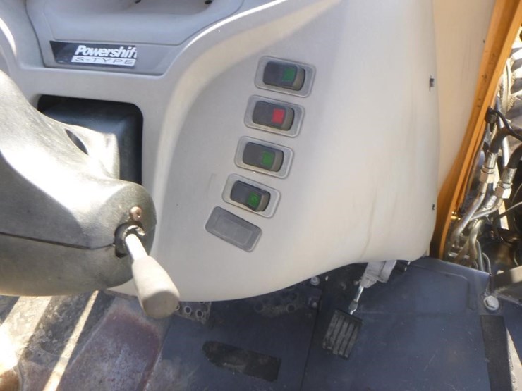 2018-case-580sn-image-36