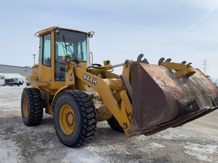 1983-john-deere-444h-image-21