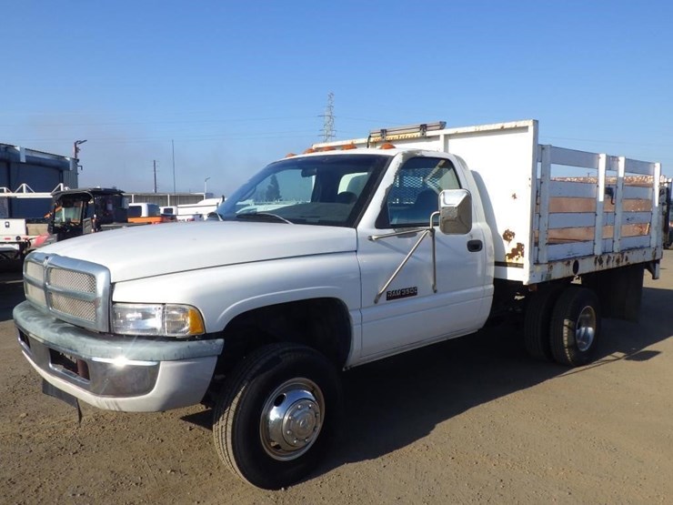 1999-dodge-ram-3500-image-1