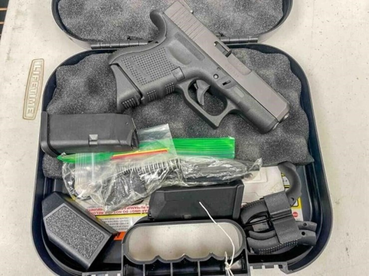 glock-pistol-image-1