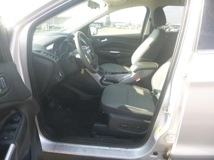 2016-ford-escape-image-7