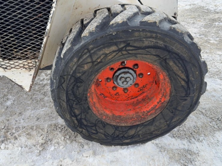 bobcat-2410-image-19
