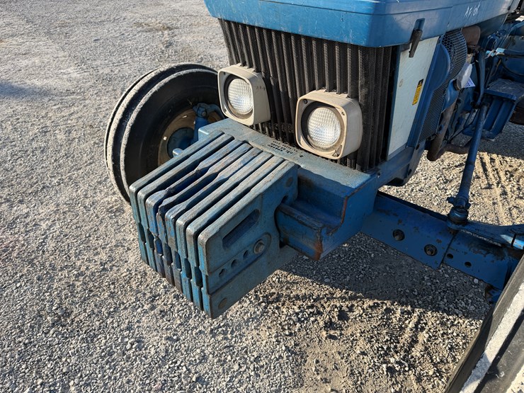 1984-ford-4610-image-3