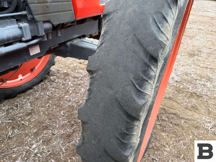 kubota-m9000-image-32