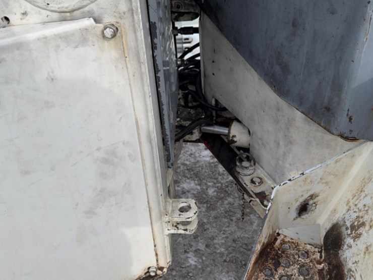 bobcat-2410-image-14