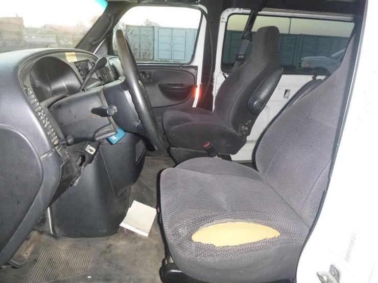 2002-dodge-ram-3500-image-7