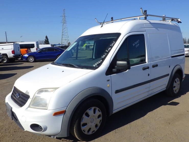 2013-ford-transit-connect-image-1