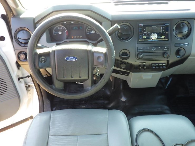 2016-ford-f350-image-8