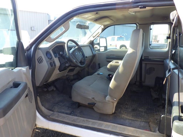 2009-ford-f350-image-5