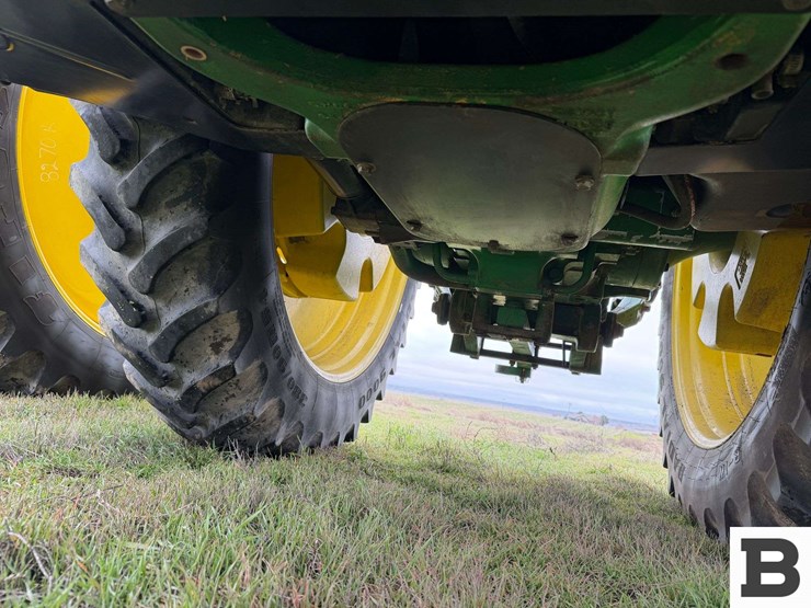 2006-john-deere-8330-image-80